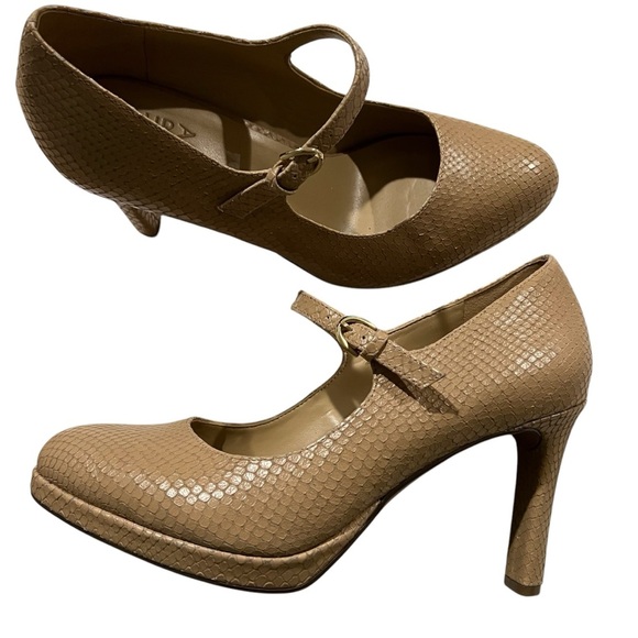 Naturalizer Womens 8.5 Talissa Pump Leather Tan Nude Almond Toe S10 - Picture 3 of 8